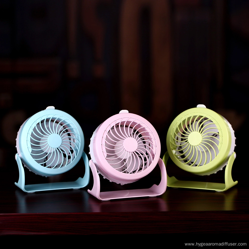 Mini Fan With Clip Light Water Spray