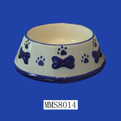 Pet Bowls & Feeders