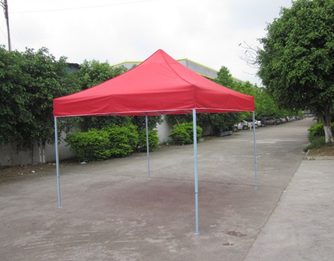 Folding tents